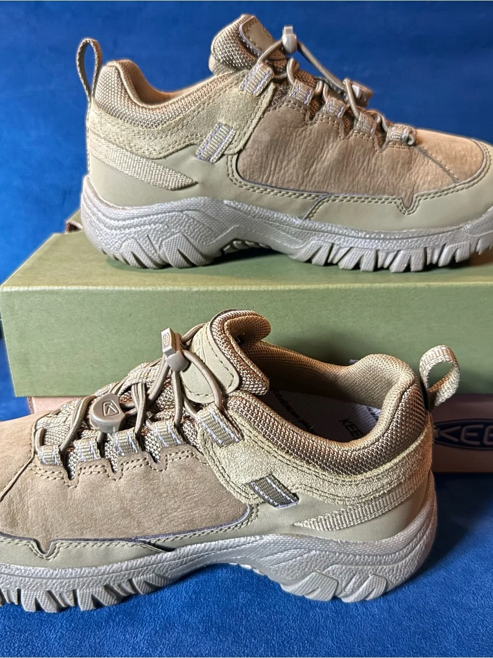 KEEN - Kids Low-Top Hiking Shoes - Olive Green - Size 1 - BRAND NEW! Waterproof